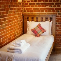 Sparks Barn – Manor Farm Barns Holiday Cottages | Luxury self catering holiday cottages in Holt, Norfolk